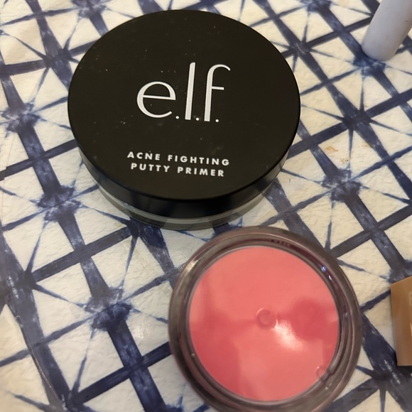 ELF makeup bundle - Picture 3 of 6